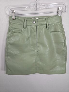Aritzia Wilfred Sage Green Faux Leather Mini Chemistry Skirt Size 0  BX